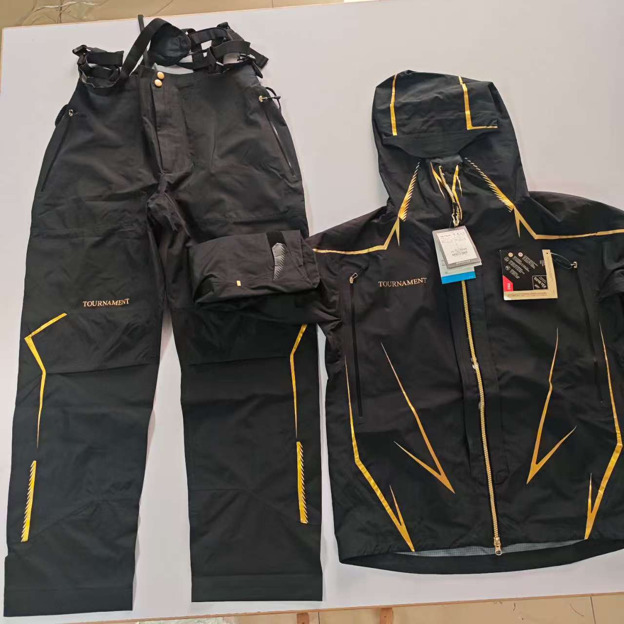 بدلة صيد جديدة للرجال لفصلي ال - مراجعة Fishing Rain Suit وسعره
